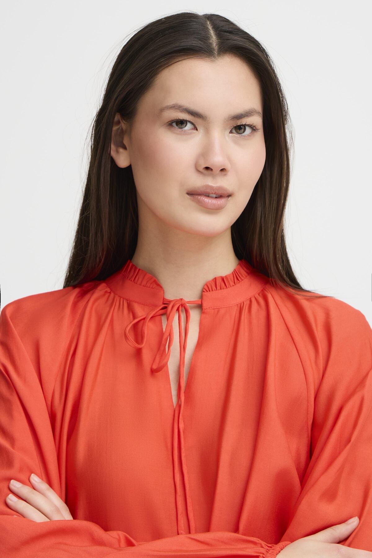 Karlani Top in Red by ICHI