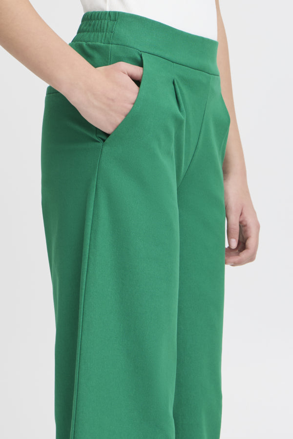 Kate Cropped Trouser in Pine Green by Ichi