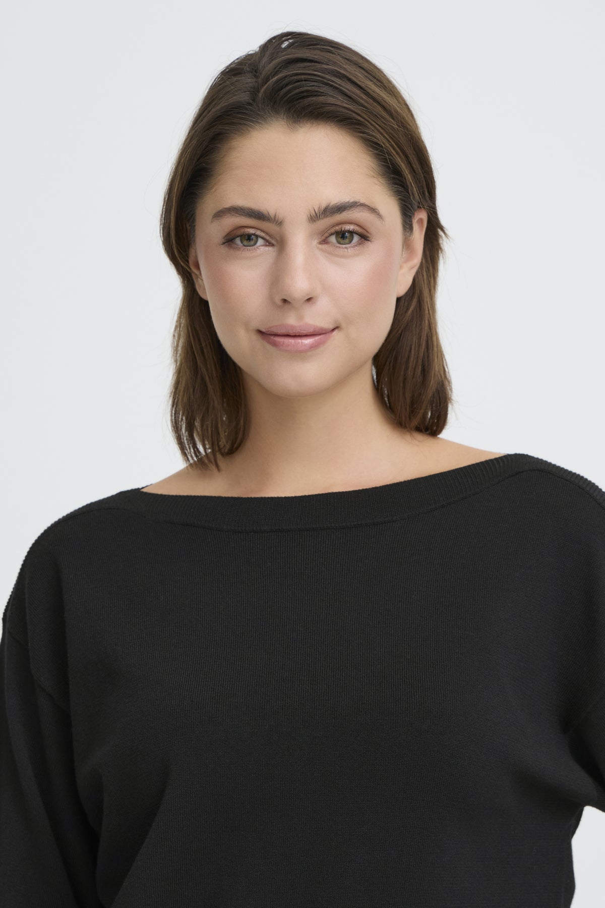 Huls Boat Neck Knit in Black by ICHI