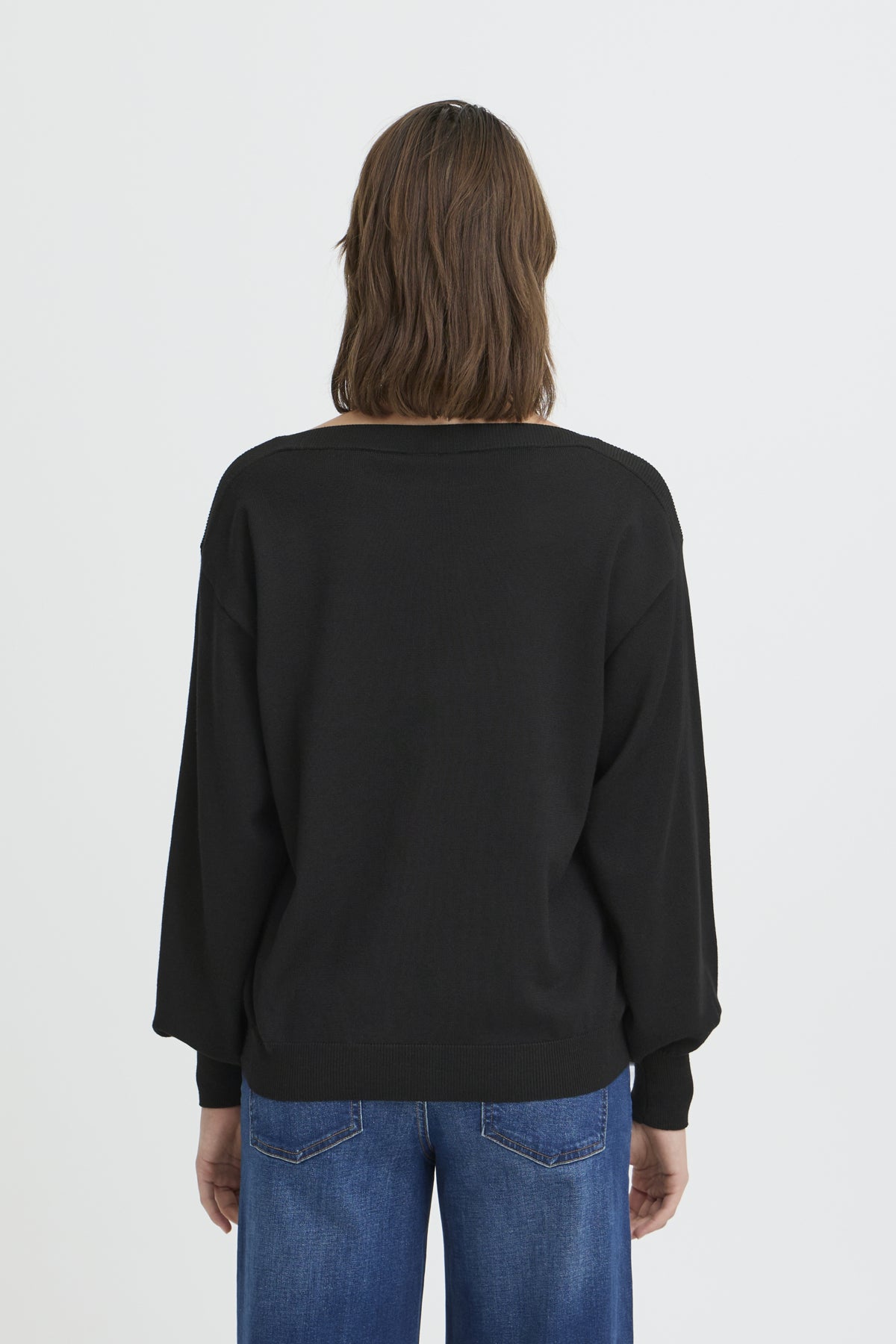 Huls Boat Neck Knit in Black by ICHI