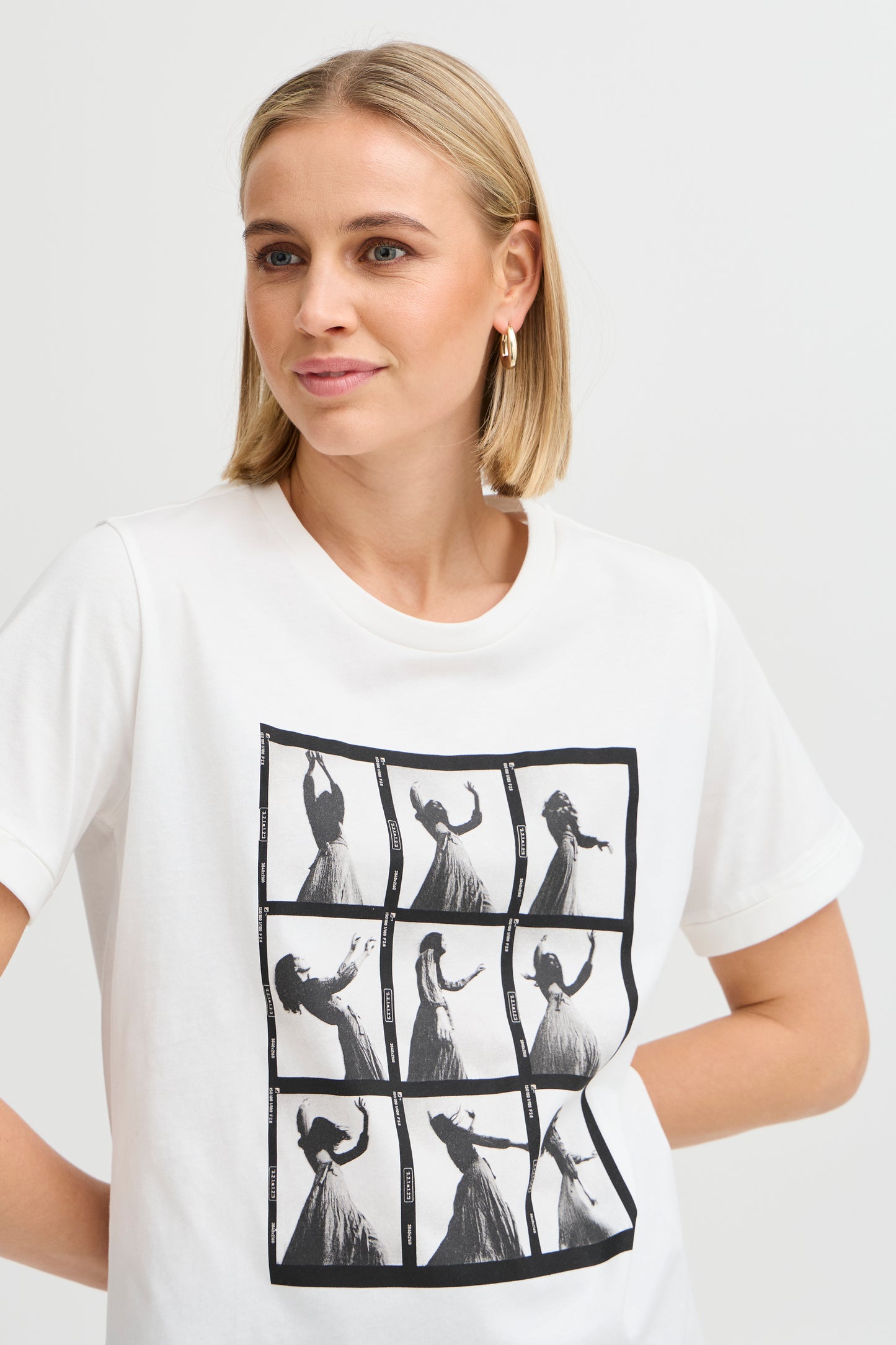 Neveah Tee in White by Fransa