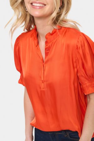 Veeni Shirt by Saint Tropez