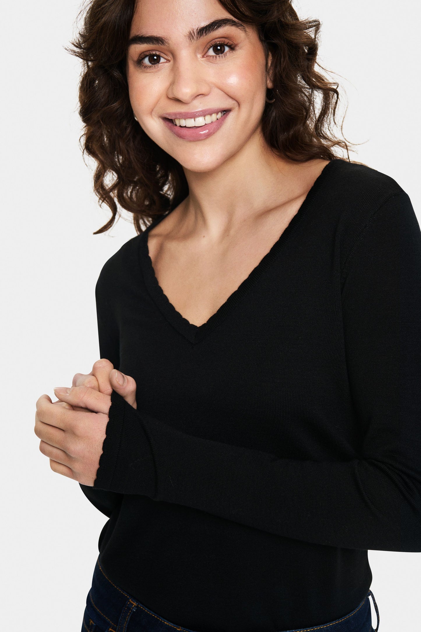 V-Neck Jumper in Black by Saint Tropez